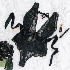 Mentionables Lacy Plunge Teddy - Black XS